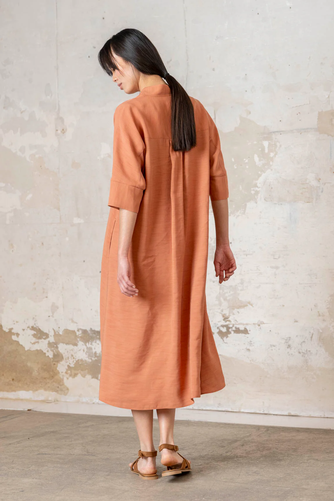 Rivera-Spanien Vestido Buccheri teja