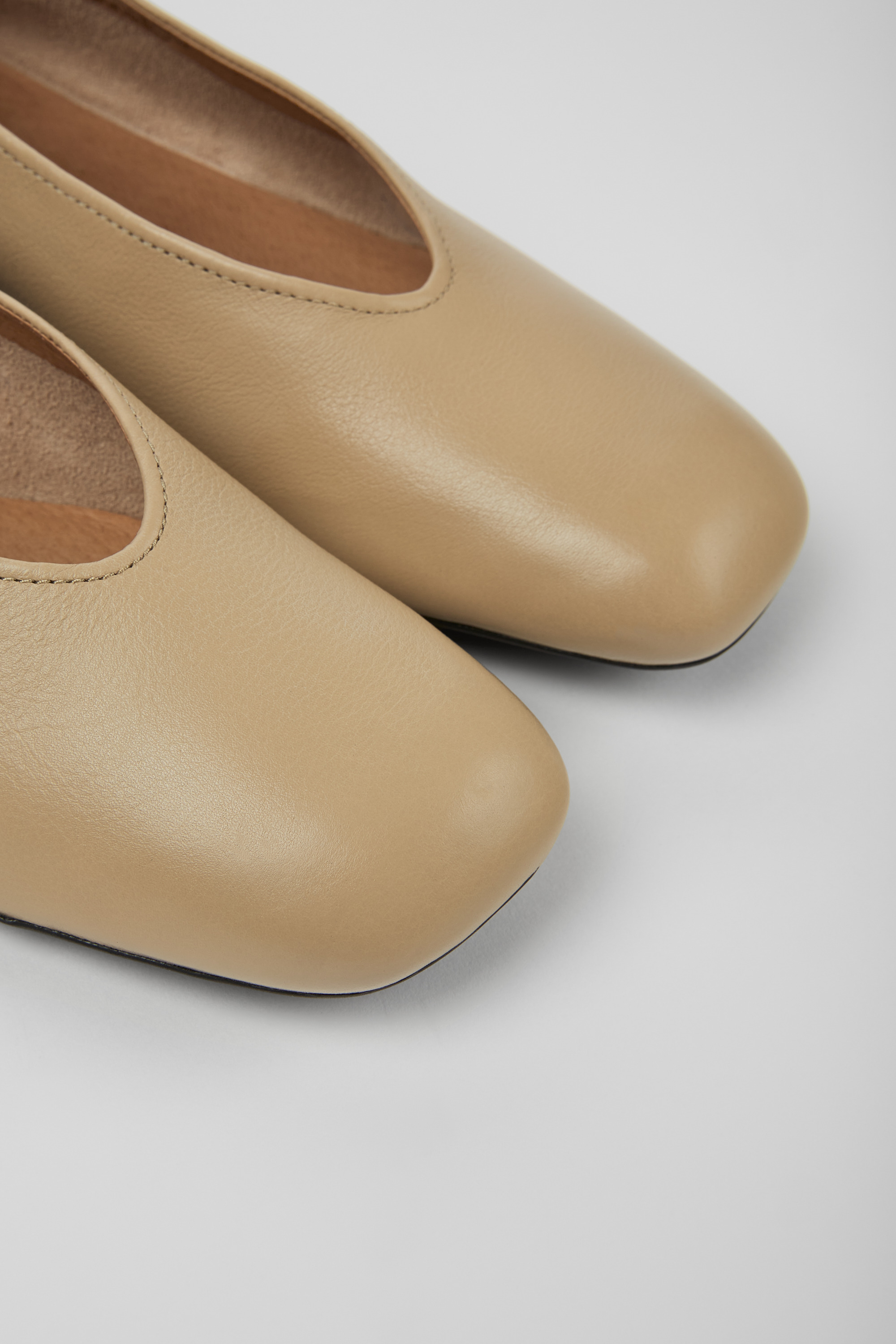 Casi Myra - Beige Leder Ballerinas für Frauen
