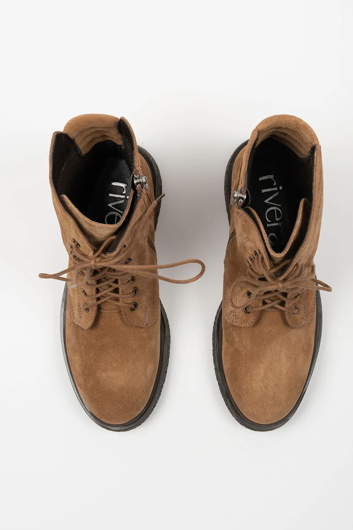 Rivera-Spanien Bota Fusaro Kamel