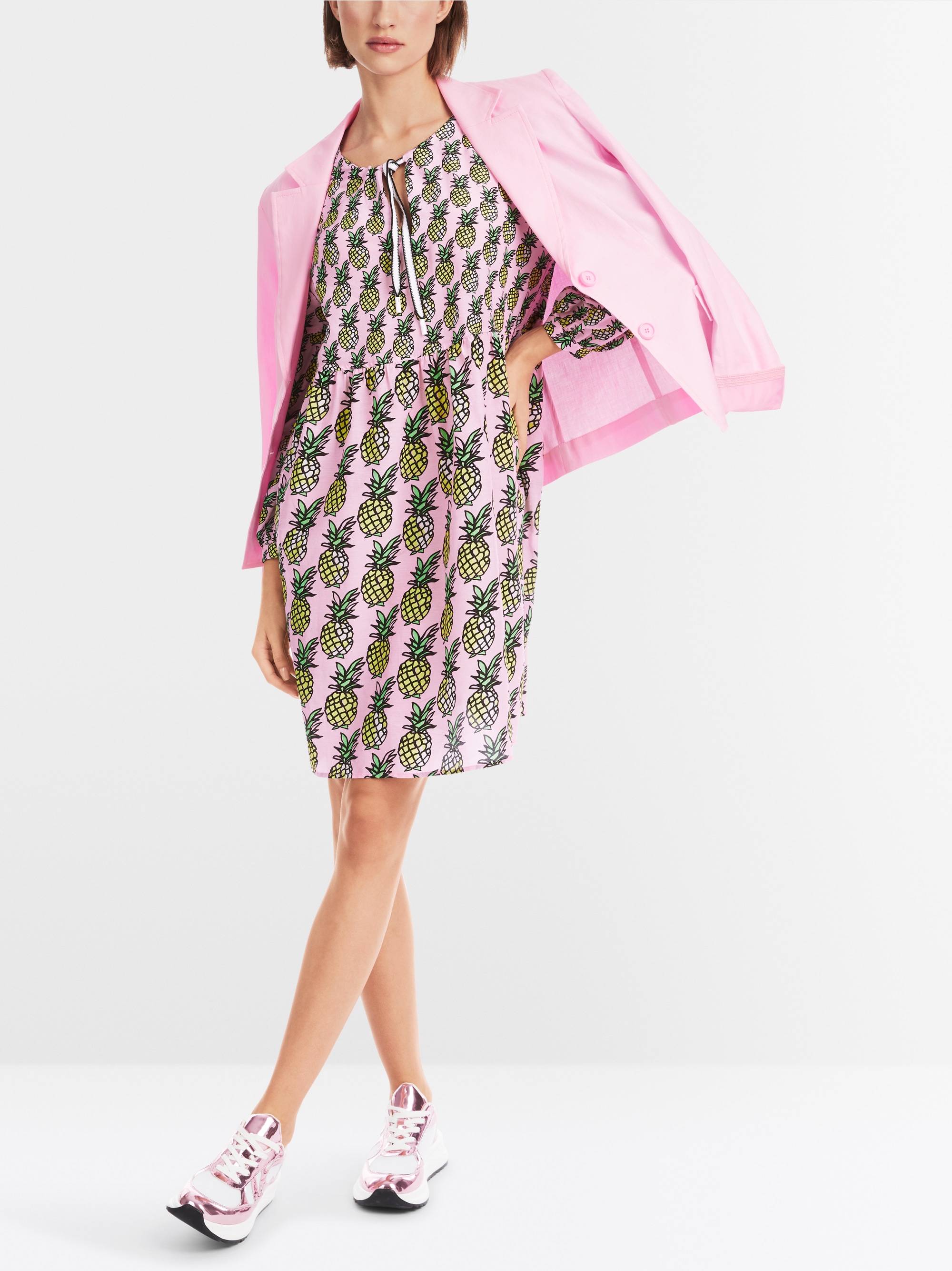 Marc-Cain Baumwoll-Voile-Kleid „Rethink Together“.