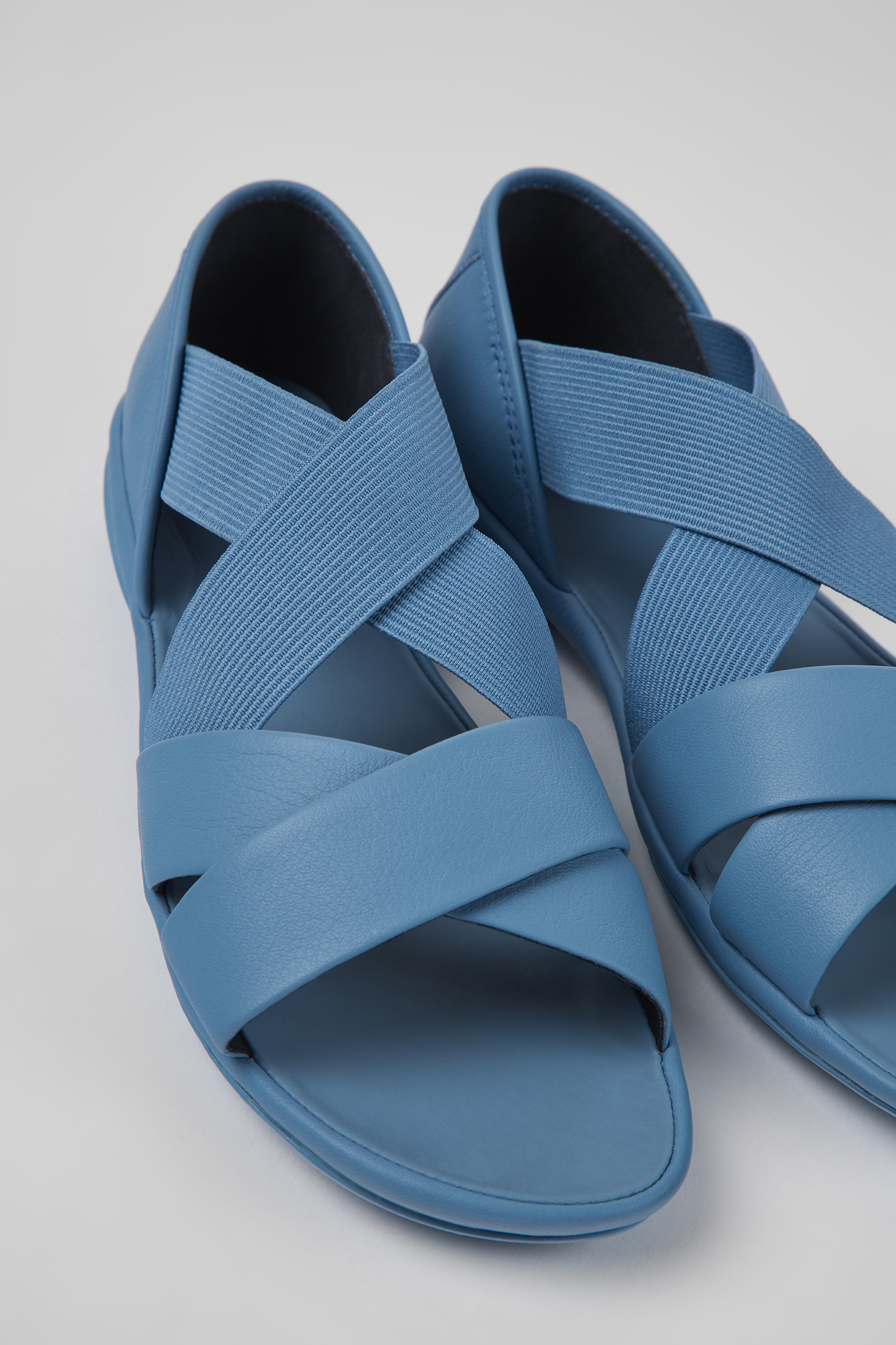Rechts - Blaue Leder Sandalen für Damen