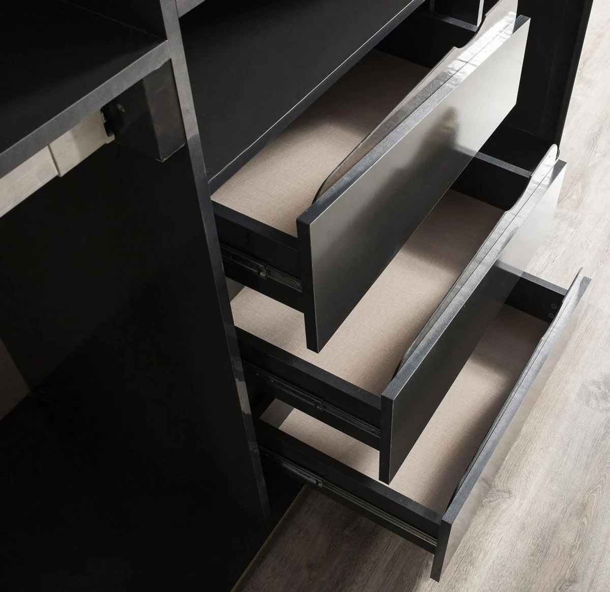 Luxury Art Deco bedroom wardrobe gray / gold 265 x 67 x H. 220 cm - Elegant solid wood wardrobe with 6 mirrored doors - Bedroom furniture - Luxury quality