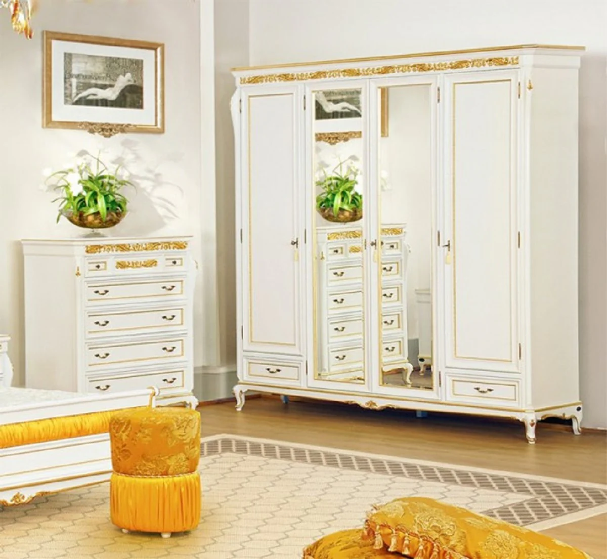 Luxury Baroque chest of drawers white / gold - Magnificent Baroque style bedroom chest of drawers - Luxury bedroom furniture in Baroque style - Baroque bedroom furniture
