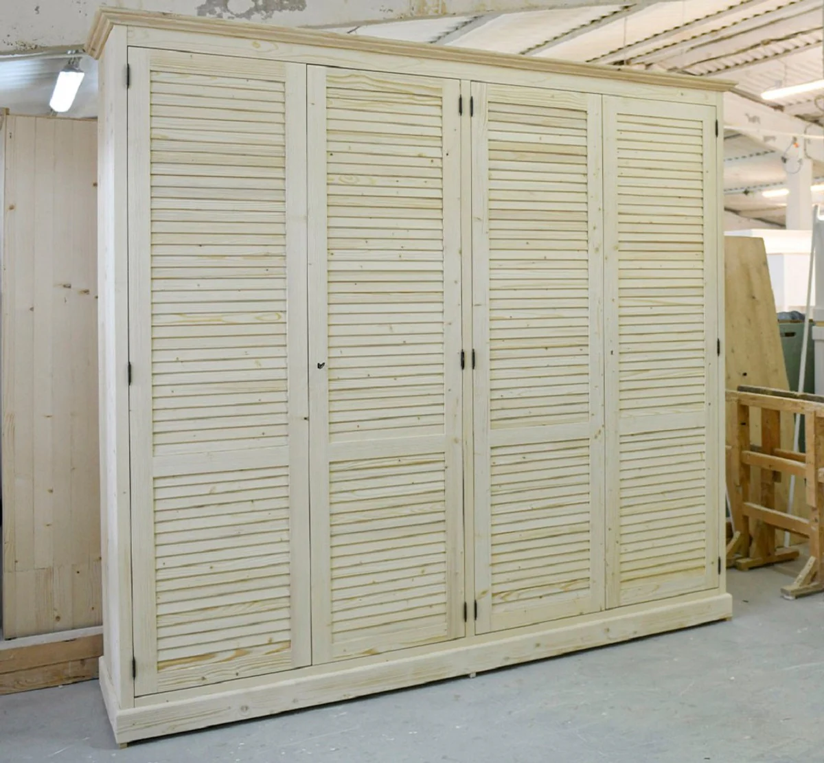 Country house style bedroom wardrobe natural colors 254 x 59 x H. 230 cm - solid wood wardrobe with 4 doors and 2 drawers - solid wood bedroom furniture in country house style