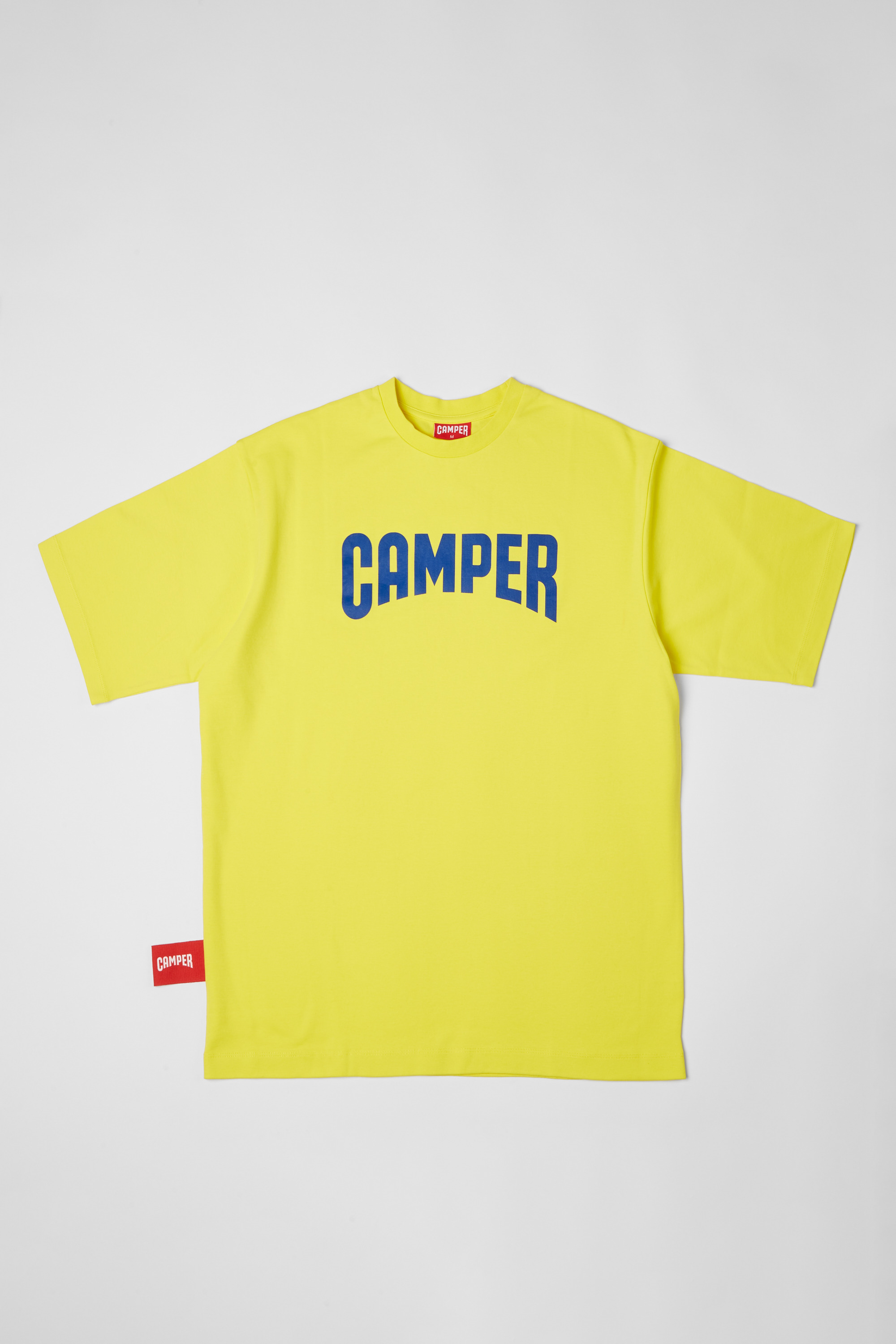 T-Shirt - Gelbes Unisex T-Shirt mit Camper-Logo