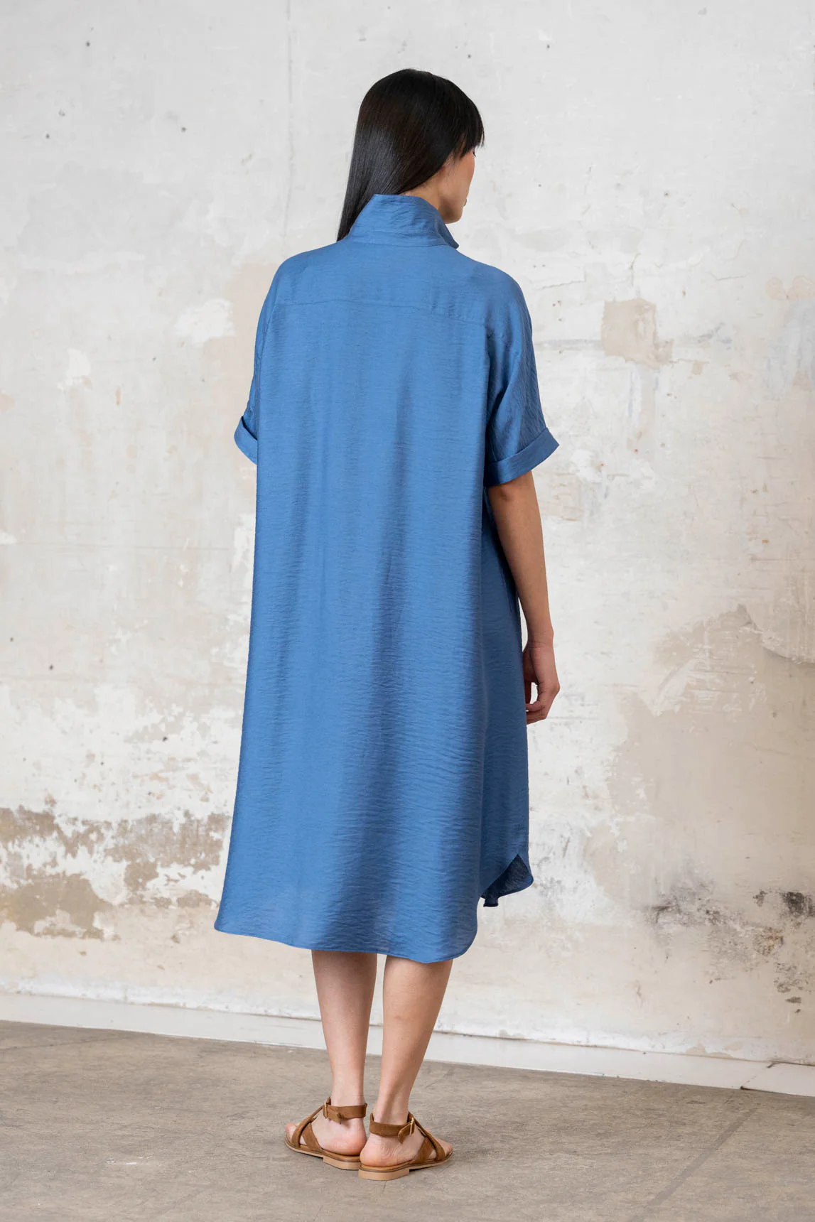 Blaues Calcata-Kleid von Rivera-Spanien