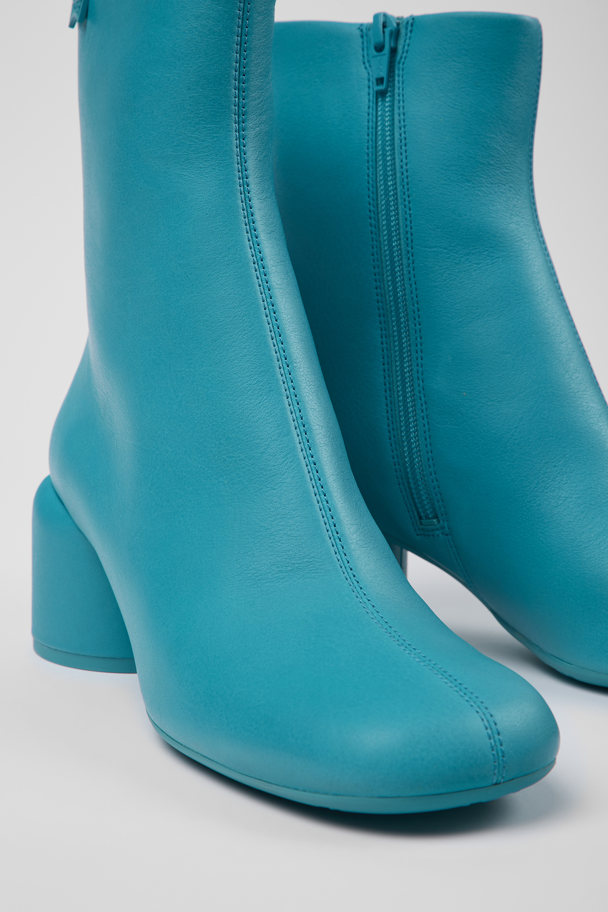 Niki - Blaue Lederstiefel für Damen