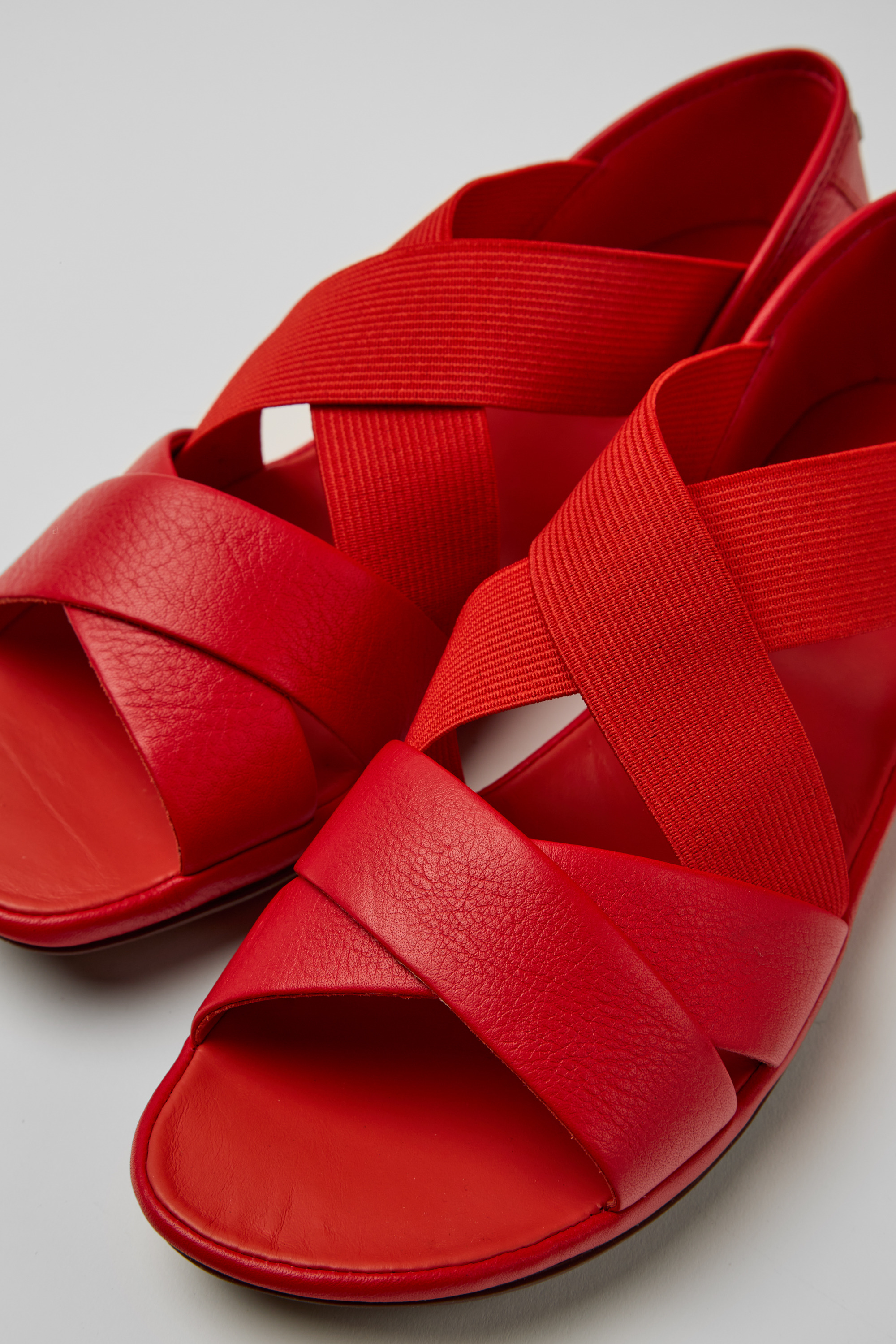 Rechts - Rote Leder Sandalen für Damen