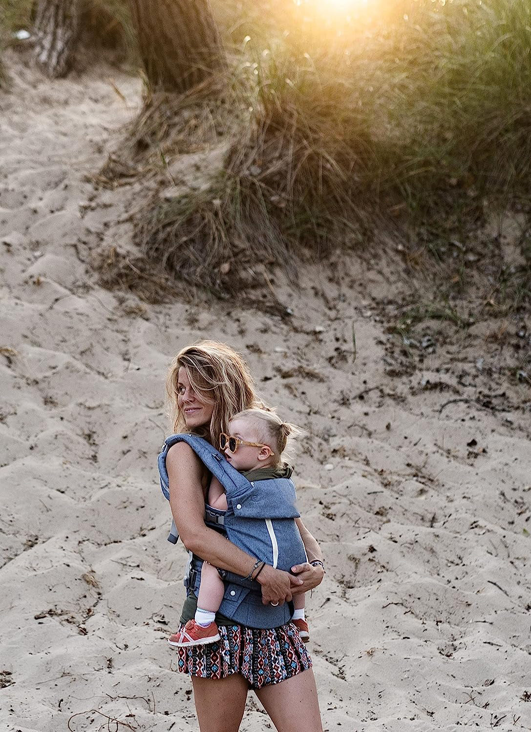 Complete All Seasons Ergonomische 6-in-1-Babytrage für Neugeborene bis Kleinkinder – mit Lordosenstütze – für Kinder von 3–20 kg – 360-Grad-Babytragemöglichkeit – nach innen und außen gerichtet – Stein