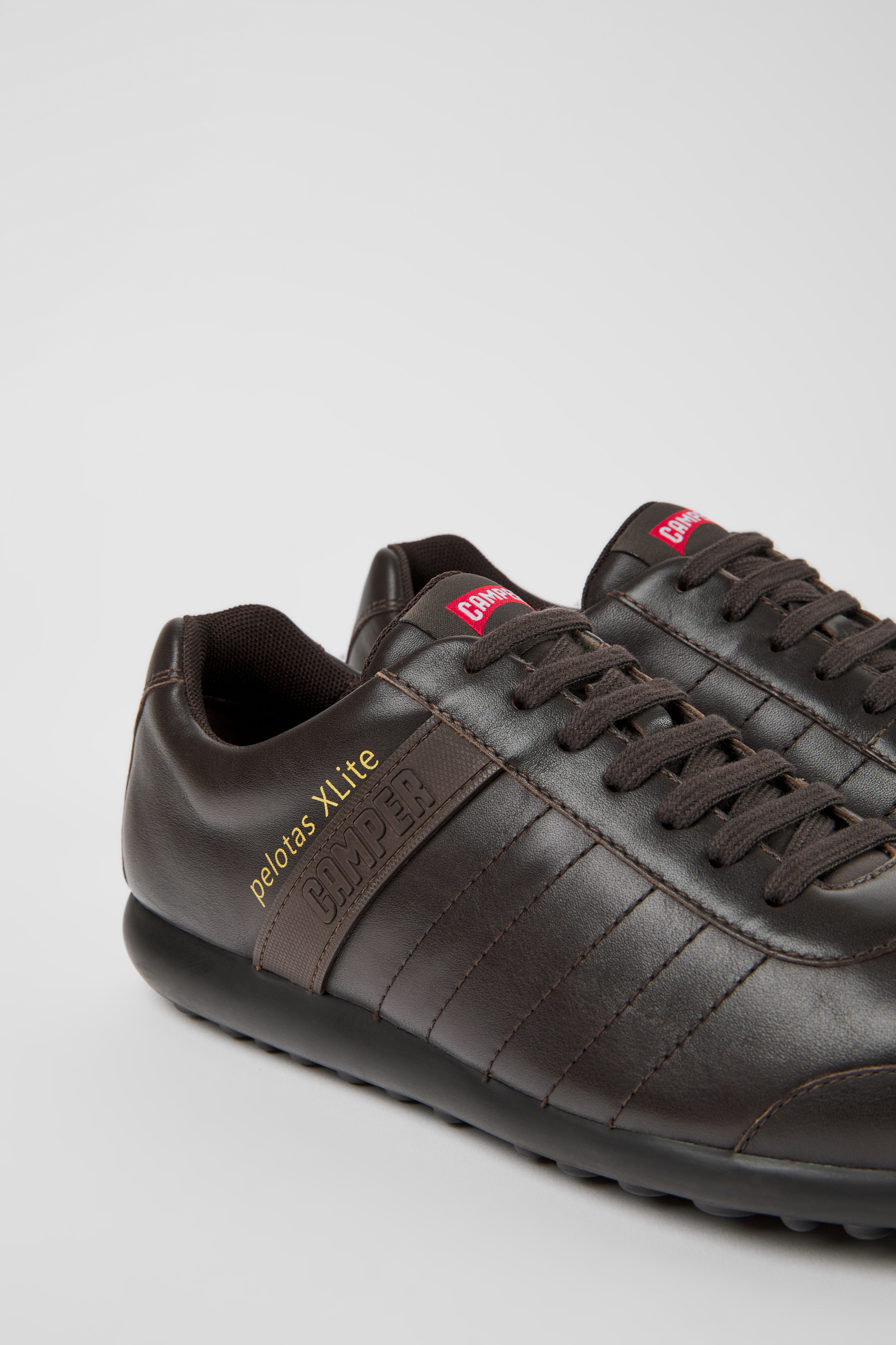 Pelotas XLite - Dunkelbraune Lederschuhe für Herren