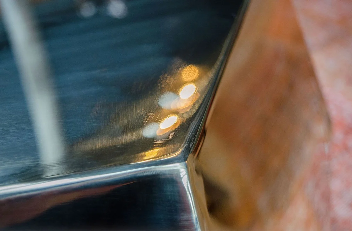 Designer living room table / side table gold 89 x 90 x H. 45 cm - designer collection