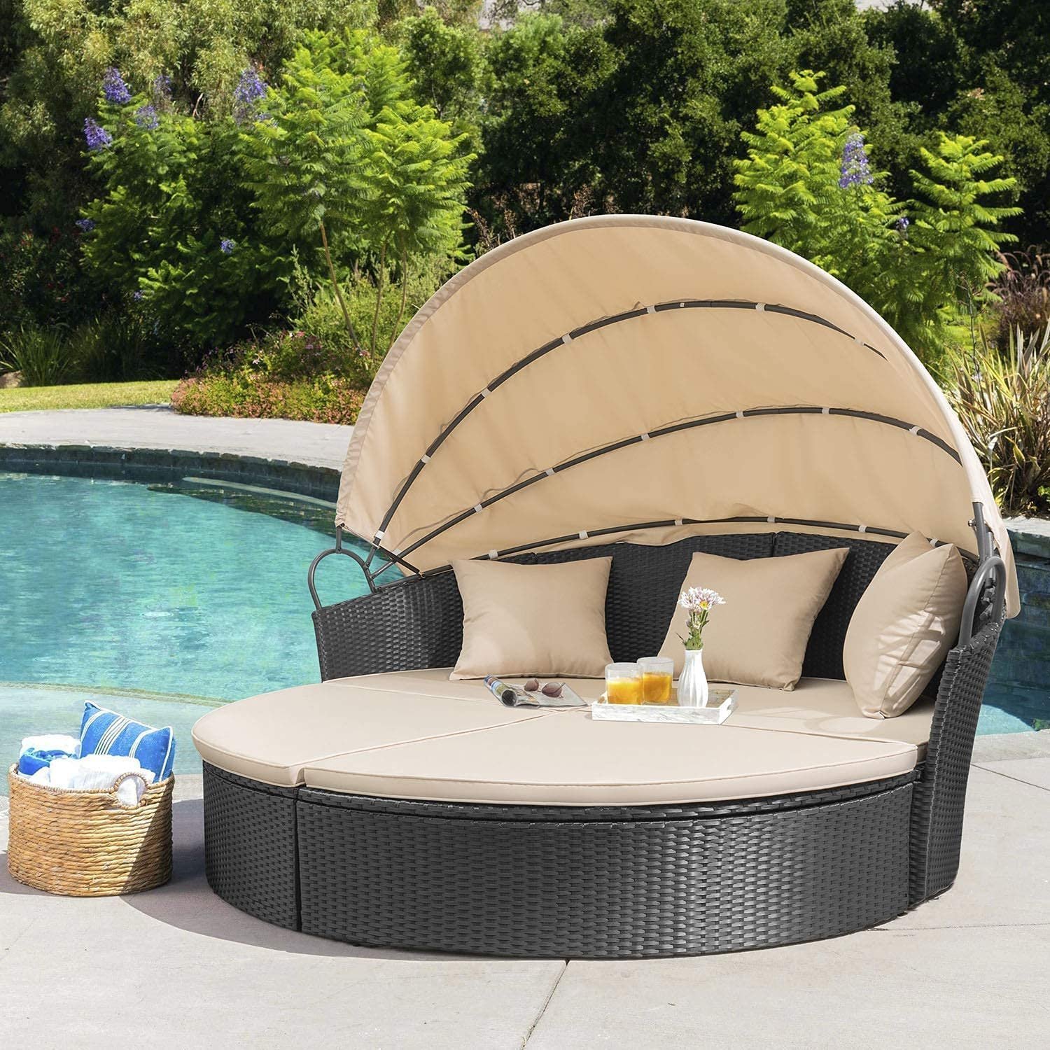 66''' Wide Outdoor Wicker Patio Daybed mit Kissen