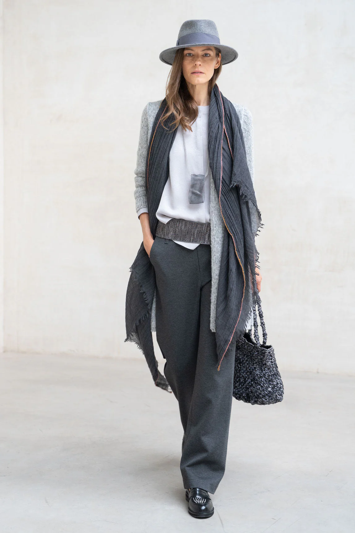 Rivera-Spain Aura-Halskette, graues Netz