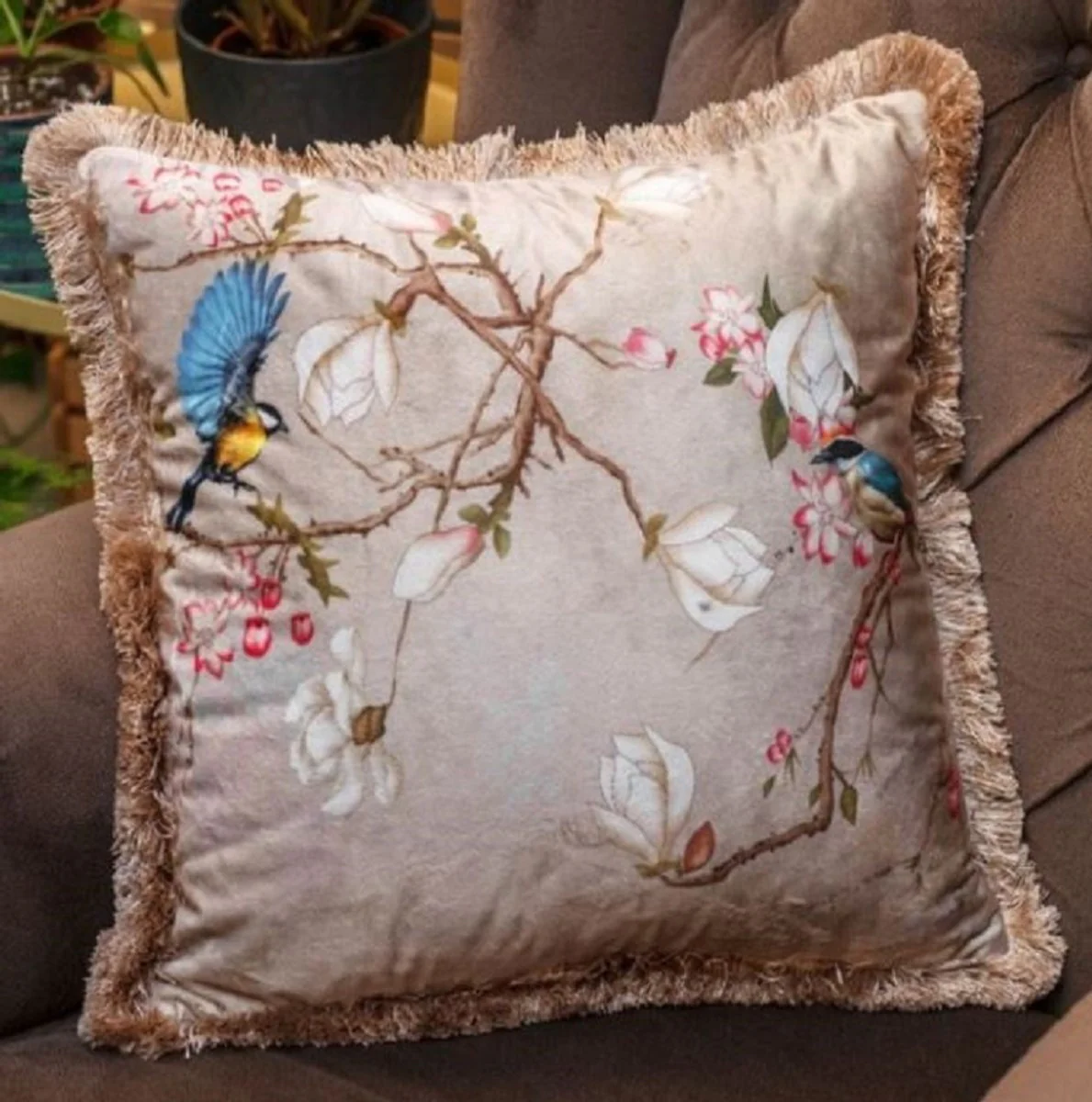 Luxus Deko Kissen Vögel Beige / Mehrfarbig 45 x 45 cm - Bedrucktes Samt Kissen mit Fransen - Wohnzimmer Deko Accessoires