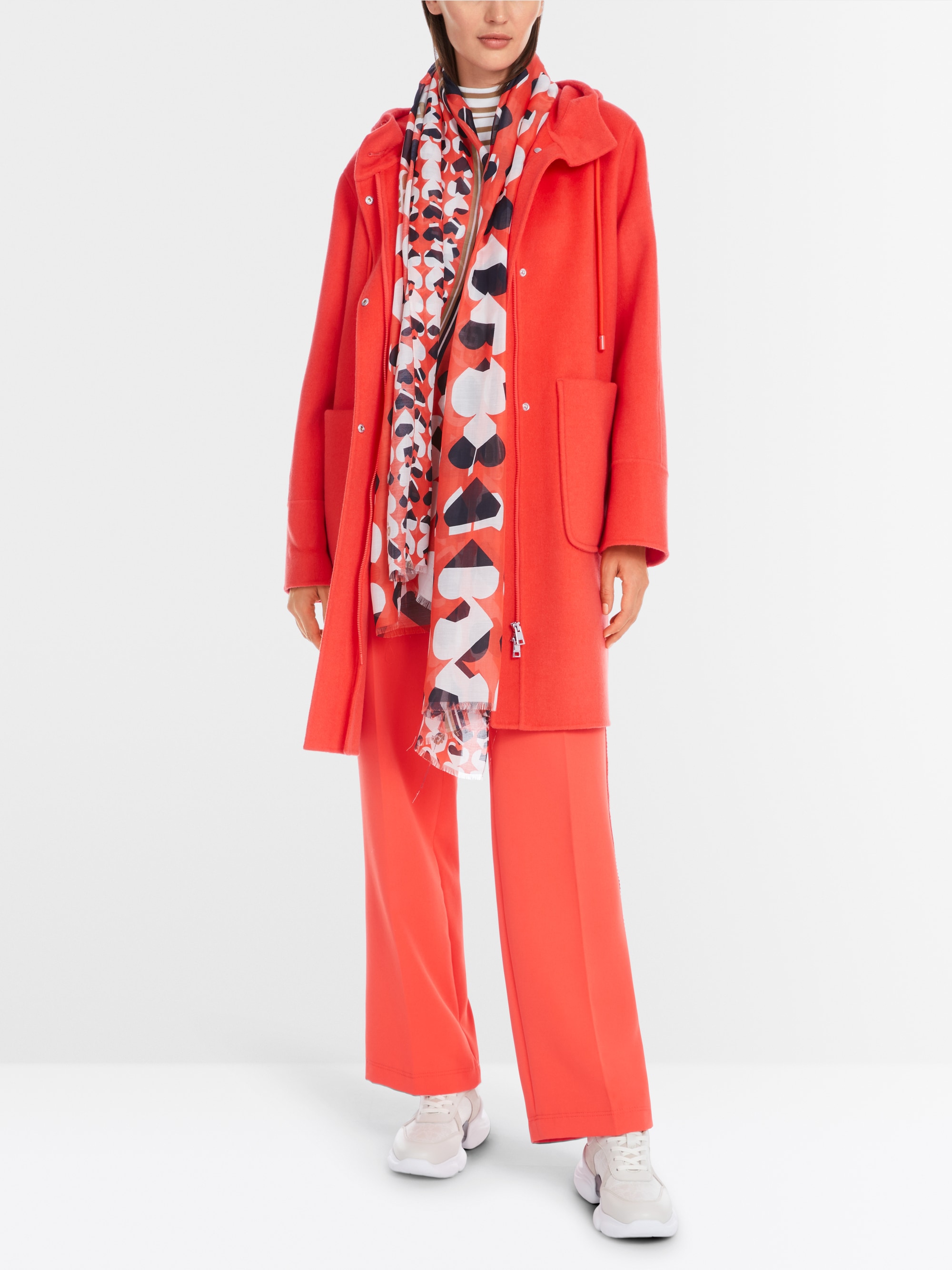 Marc-Cain Kurzer Kapuzenmantel mit Reißverschluss