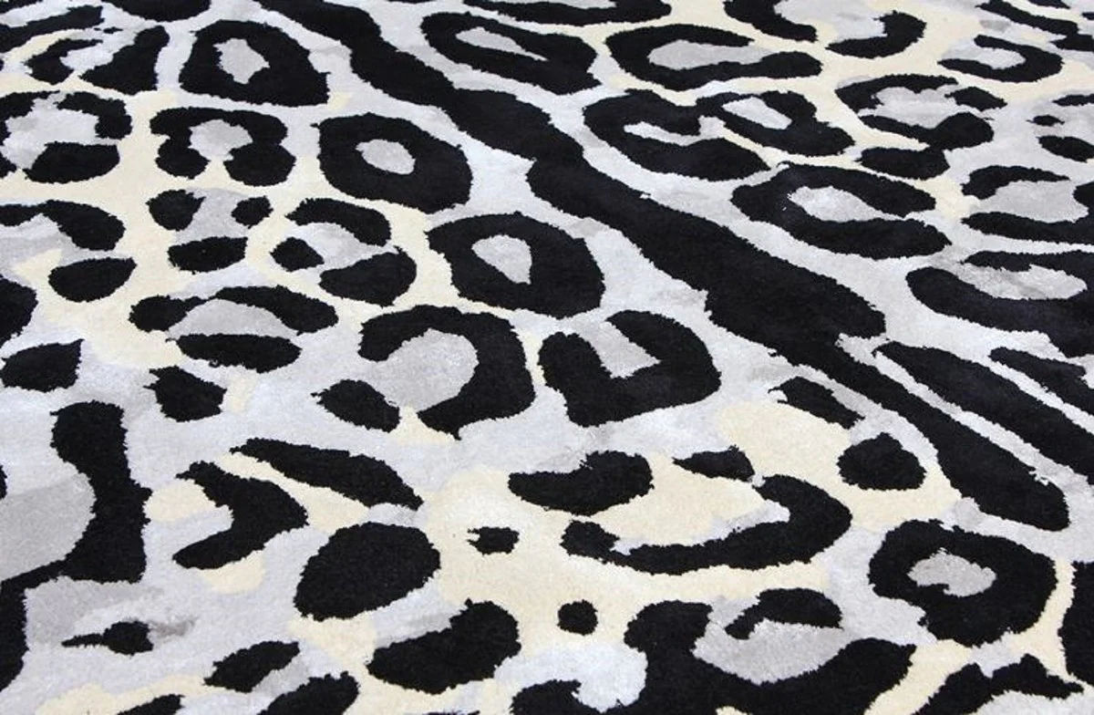 Luxury carpet with leopard design gray / cream / black 160 x 230 cm - Rectangular living room carpet - Modern bedroom carpet - Luxury interior - Luxury quality