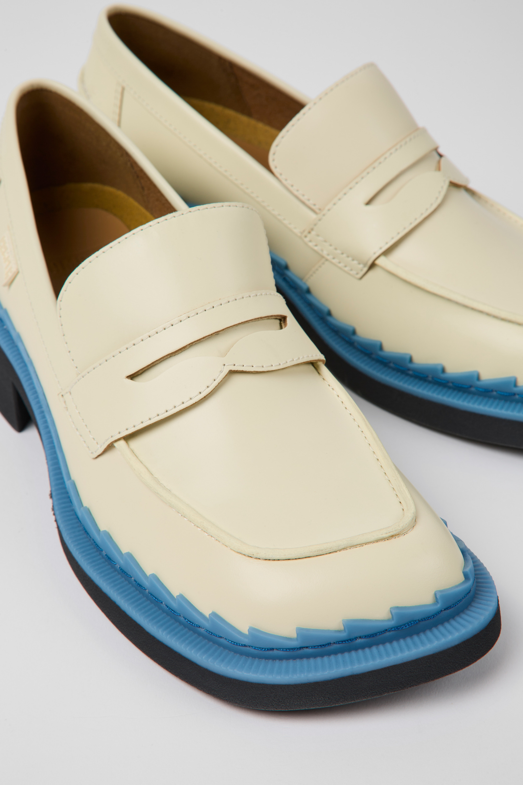 Taylor - Weiße und blaue Leder-Loafer für Frauen