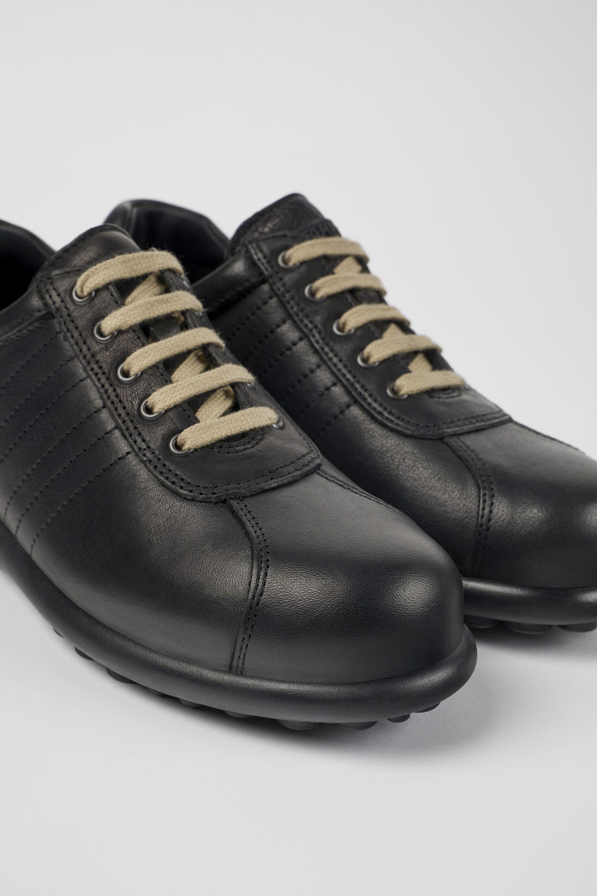 Pelotas - Schwarz Gemüse gegerbte Lederschuhe für Frauen