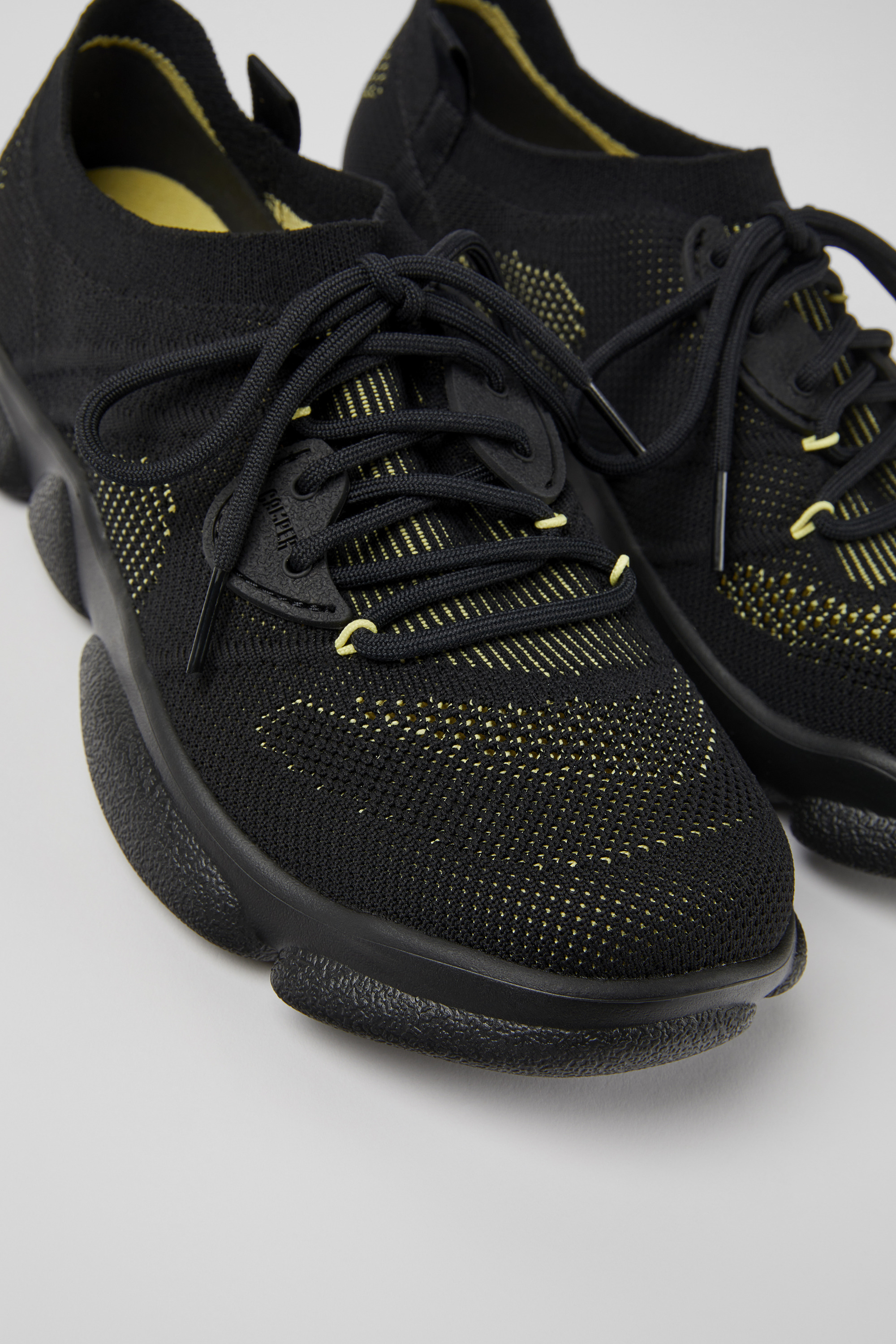 Karst - Schwarze Textil Turnschuhe für Damen