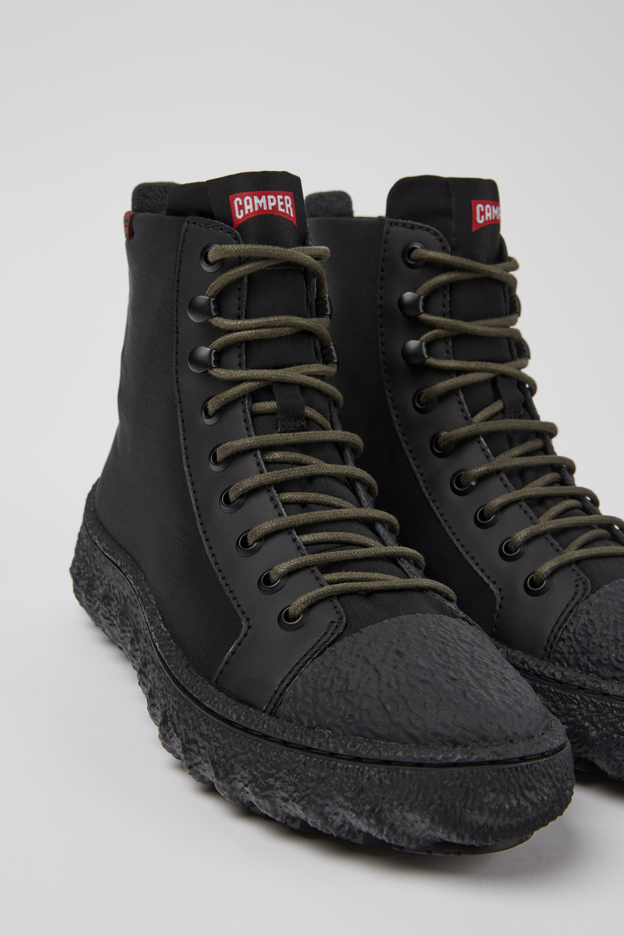 Ground PrimaLoft MICHELIN - Schwarze Textil- und Lederknöchelschuhe für Damen