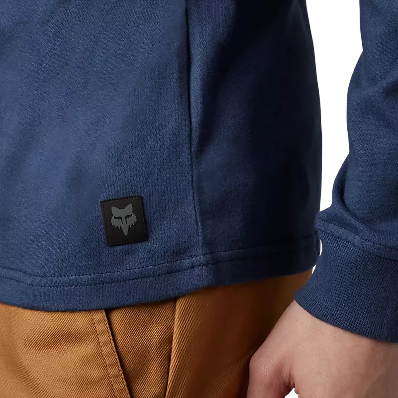 Stand for long sleeve pocket tee