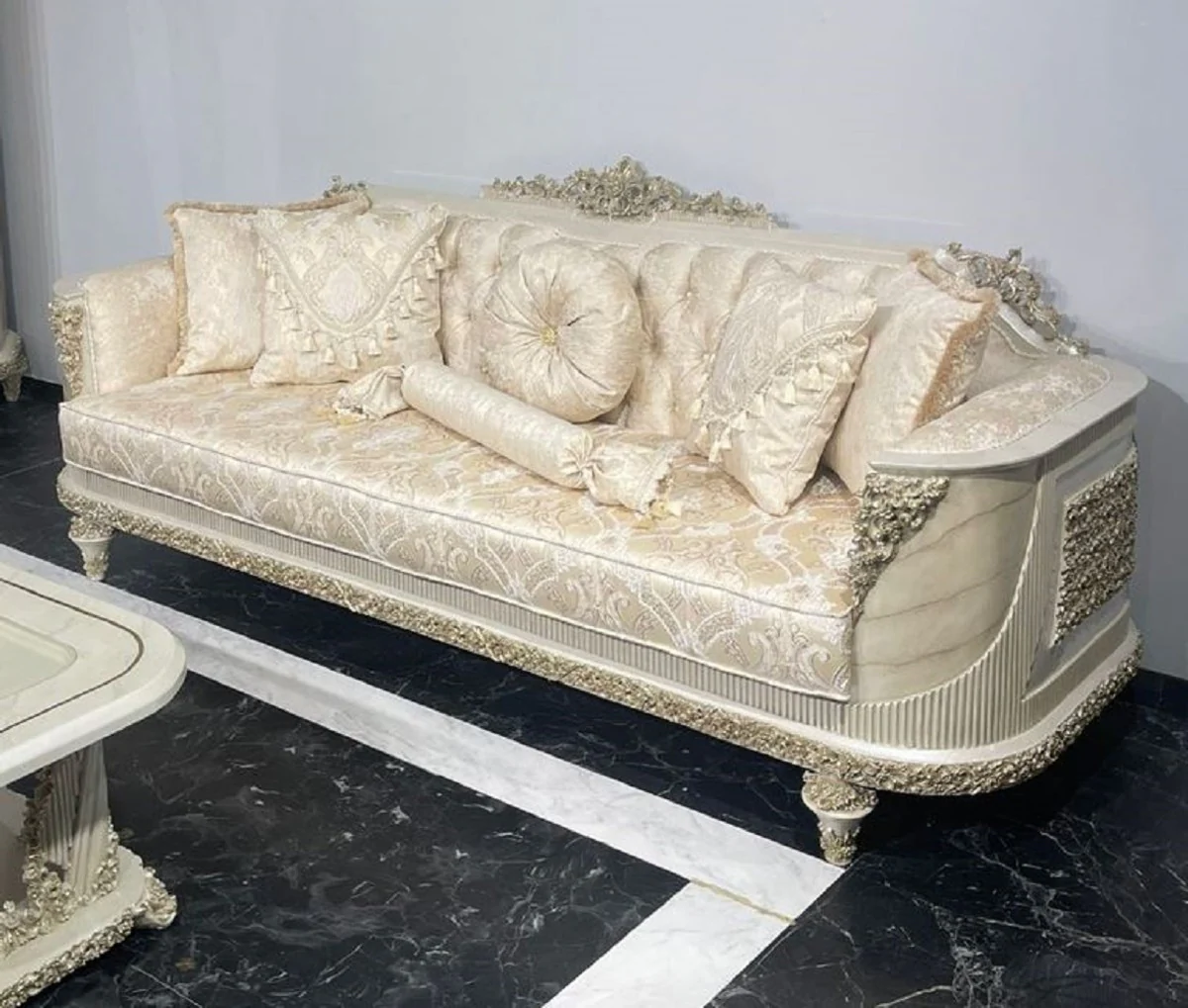 Luxury Baroque Living Room Sofa with Pattern Gold / Gray / Gold - Handmade Baroque Style Sofa - Luxury Living Room Furniture in Baroque Style - Baroque Furniture - Noble & Magnificent