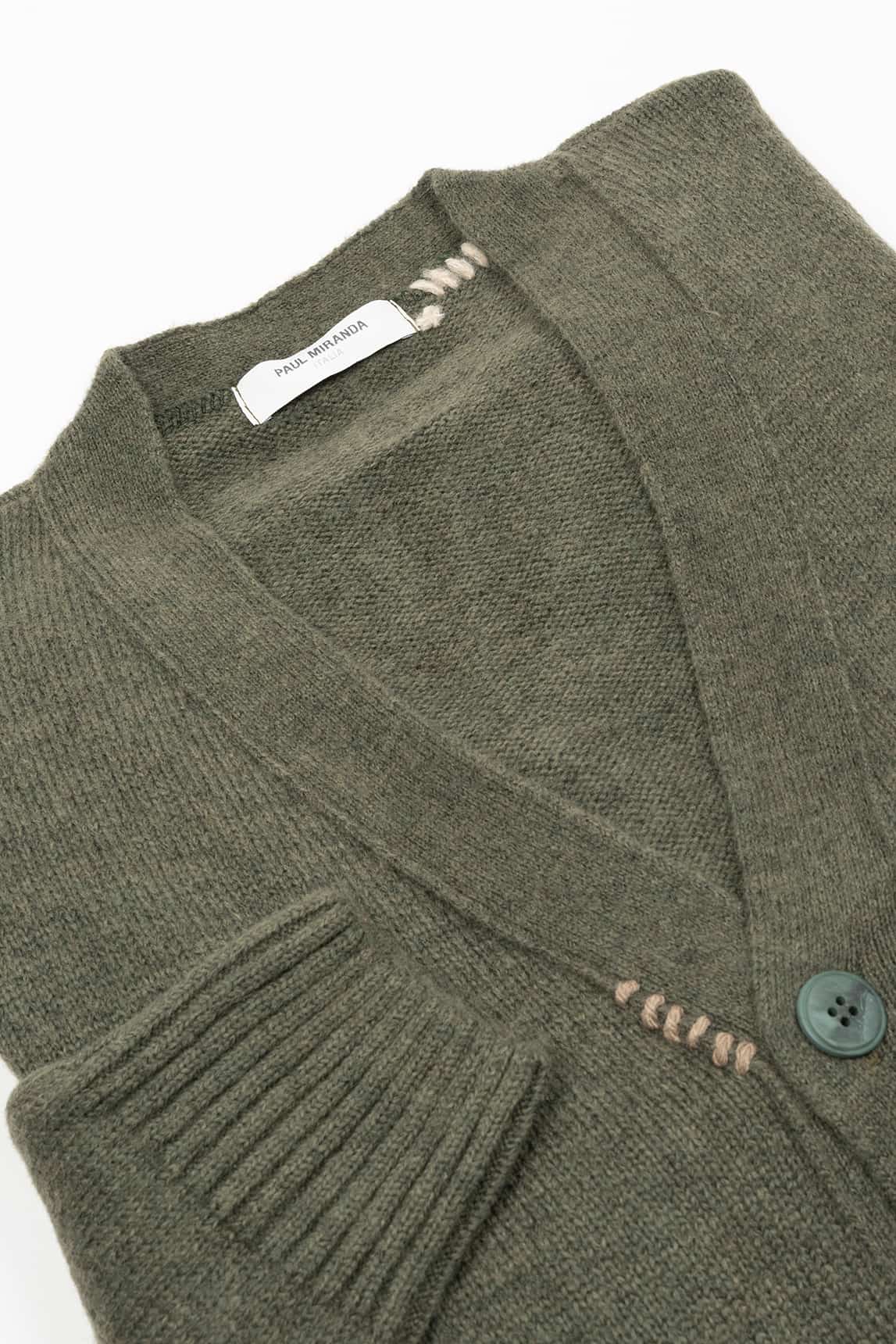 Rivera-Spanien Paul Miranda grüne Strickjacke