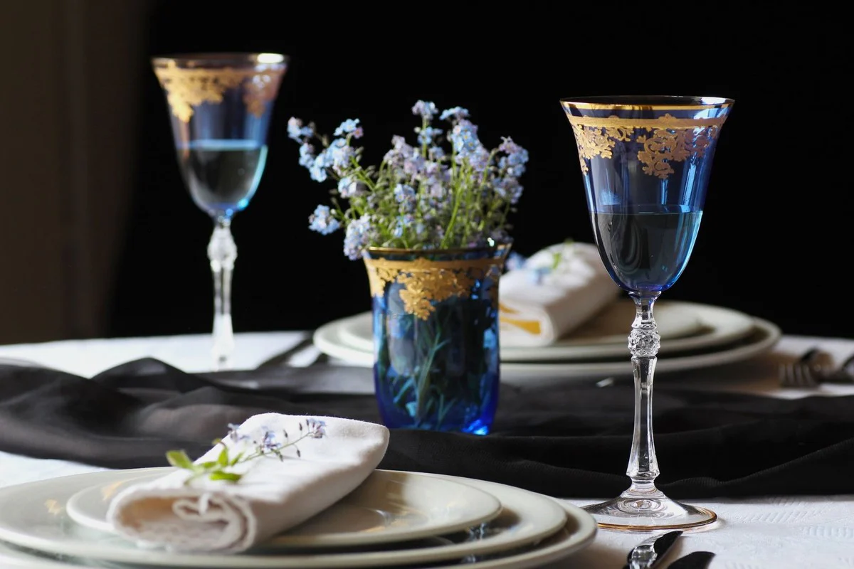 Luxury Baroque wine glass set of 6 light blue / gold Ø 9 x H. 21.5 cm - Handmade engraved and hand-painted wine glasses - Hotel & Restaurant Accessories - Luxury quality