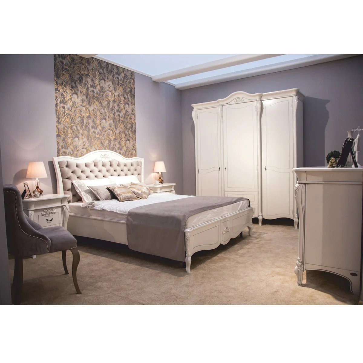 Luxury Baroque Solid Wood Double Bed White / Gray - Baroque Bedroom Furniture