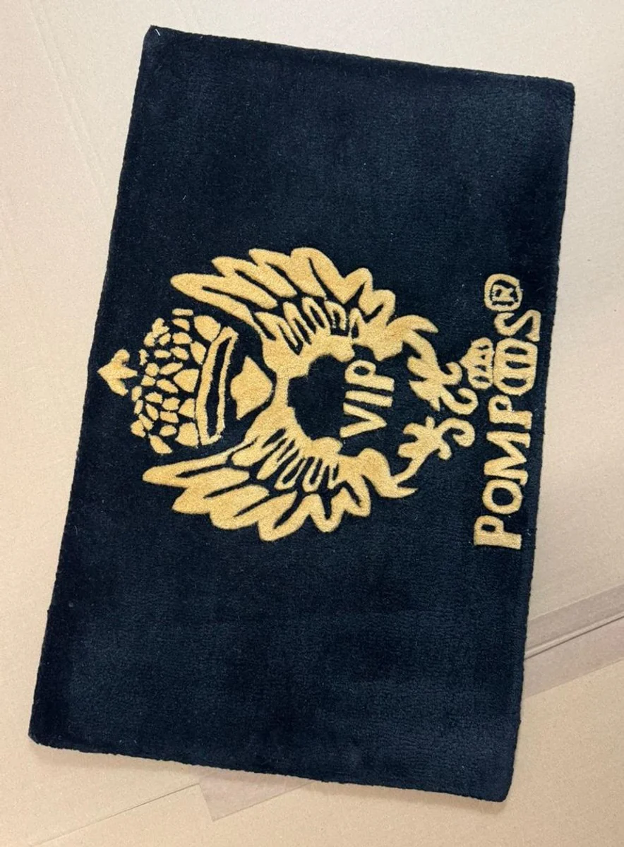 Pompöös by Fußmatte VIP Krone von Harald Glööckler Schwarz / Gold 80 cm