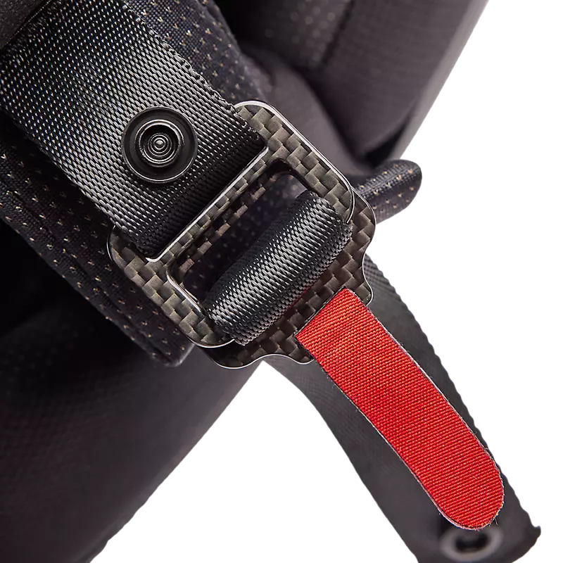 V3 RS Syz Helm (2023)