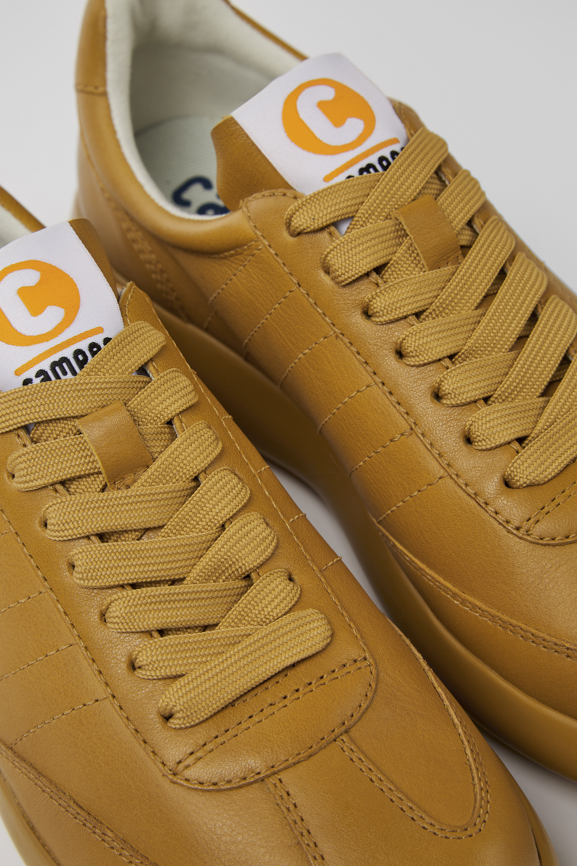 Pelotas XLite - Braune Leder Turnschuhe für Damen