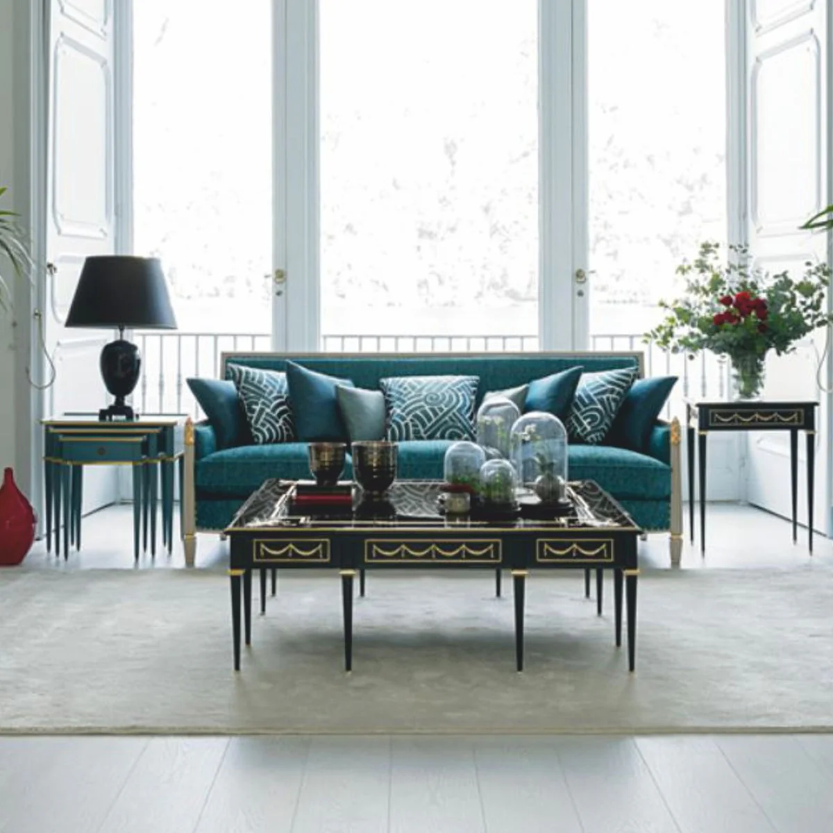 Luxury Baroque coffee table with glass top black / gold 127 cm - Made in Italy