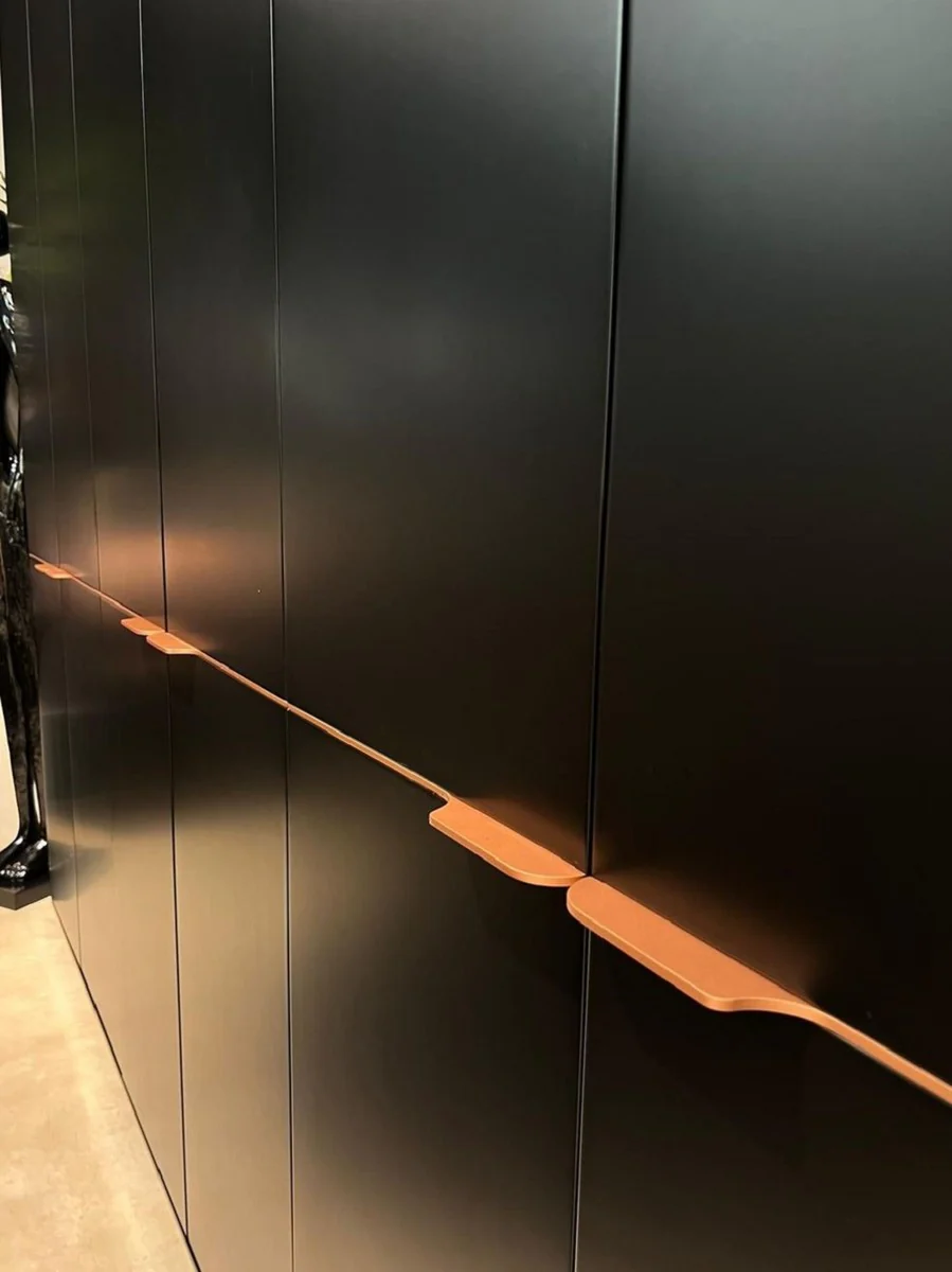 Luxury bedroom wardrobe black / copper 280 x 62 x H. 238 cm - Solid wood wardrobe with 6 doors - Bedroom furniture - Hotel furniture - Luxury furniture