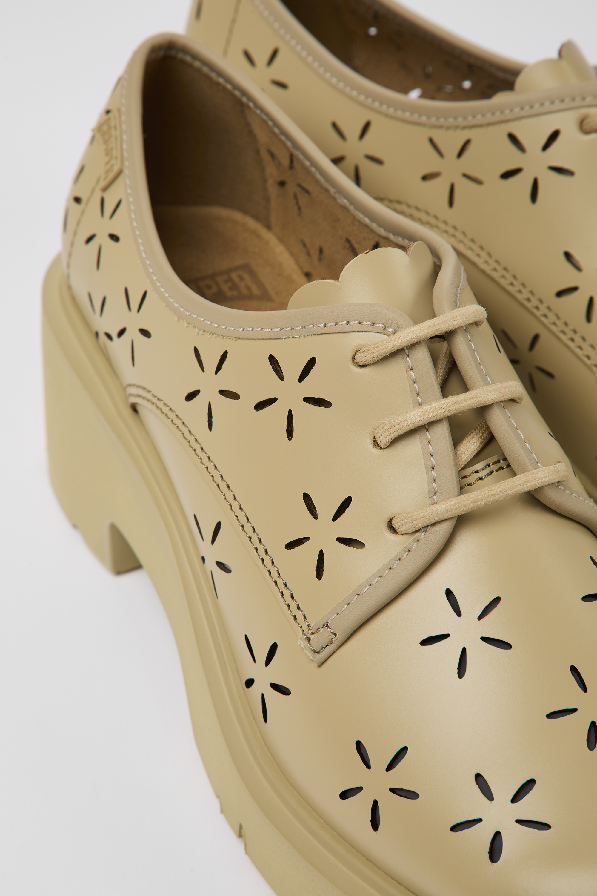 Milah - Beige Lederschuhe für Damen