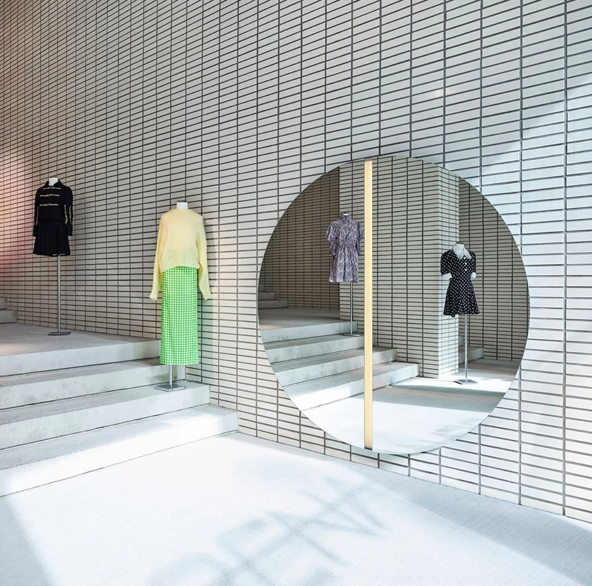 Luxury mirror 200 x 3.5 x H. 200 cm - Round wall mirror with LED strips - Living room Hotel Restaurant Boutique mirror