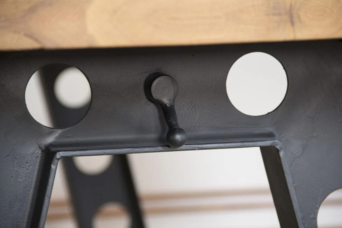 Luxury dining table in industrial design - Various sizes & colors - Kitchen table with rustic oak table top and metal legs - Dining room furniture