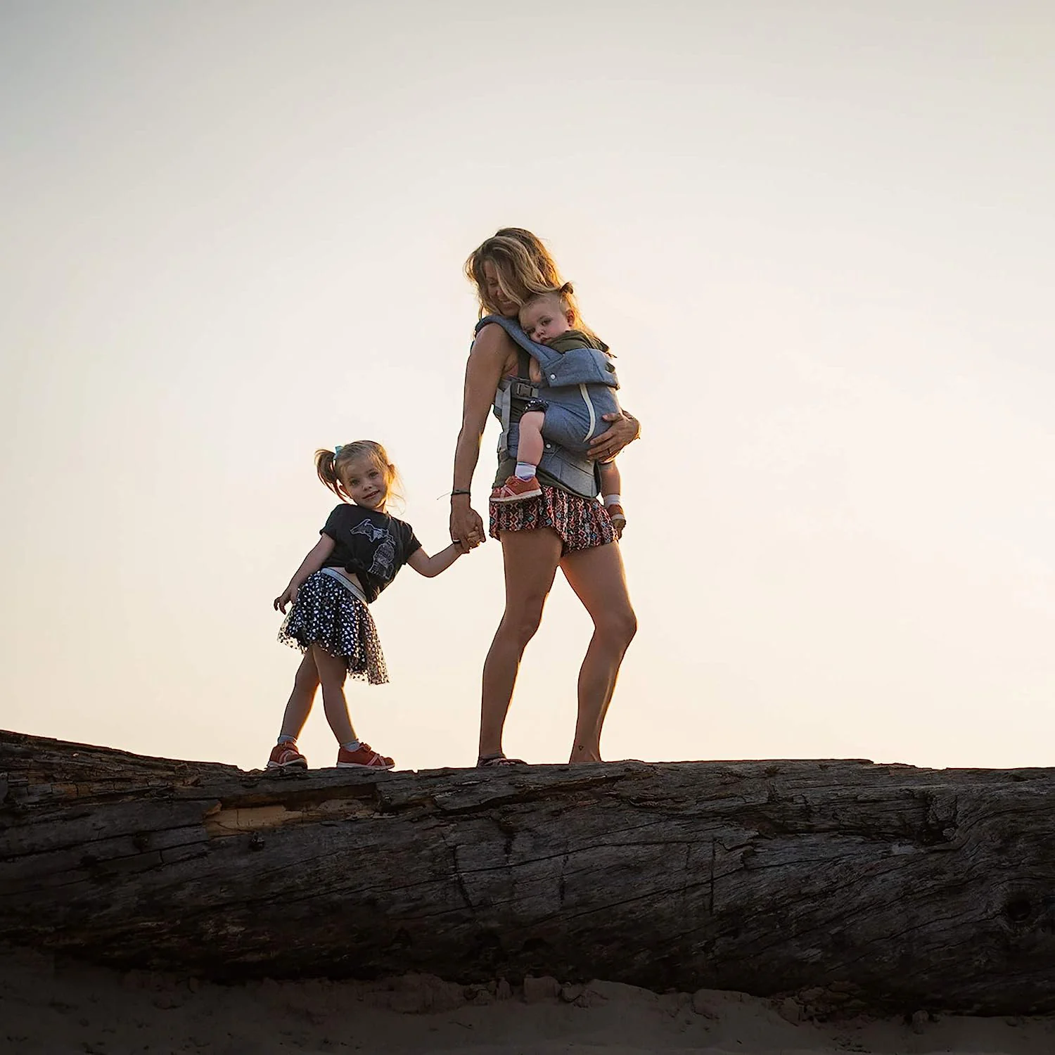 Complete All Seasons Ergonomische 6-in-1-Babytrage für Neugeborene bis Kleinkinder – mit Lordosenstütze – für Kinder von 3–20 kg – 360-Grad-Babytragemöglichkeit – nach innen und außen gerichtet – Stein