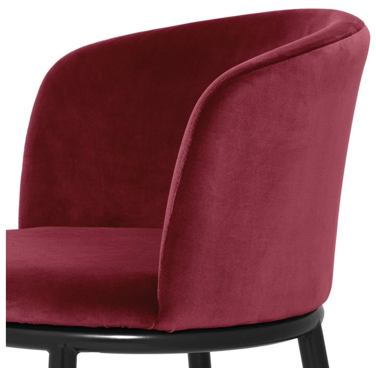 is a Europe-wide renowned producer and distributor of baroque furniture and a registered trademark with the German Patent and Trademark Office.