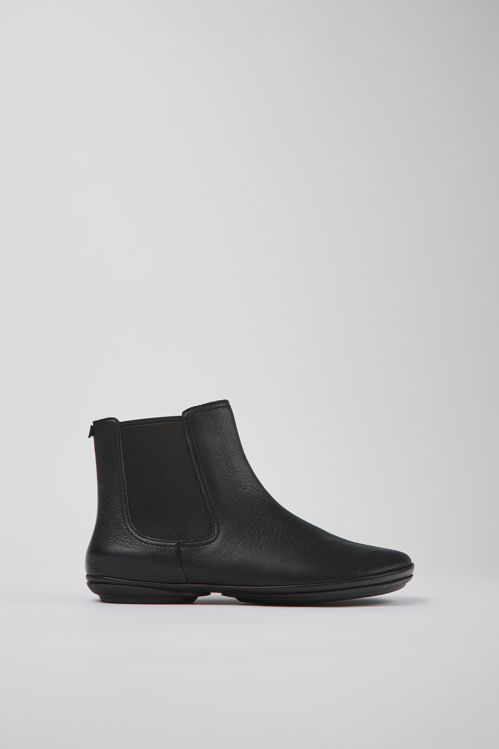 Rechts - Schwarze Leder Stiefeletten