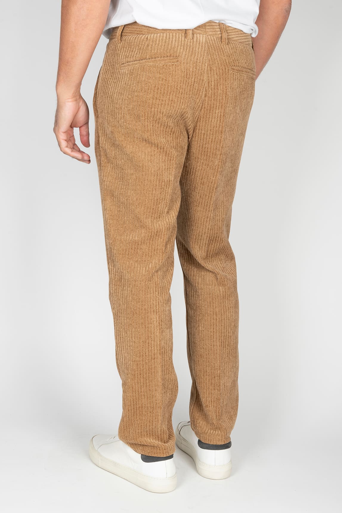Rivera-Spanien Kamelfarbene Cordhose