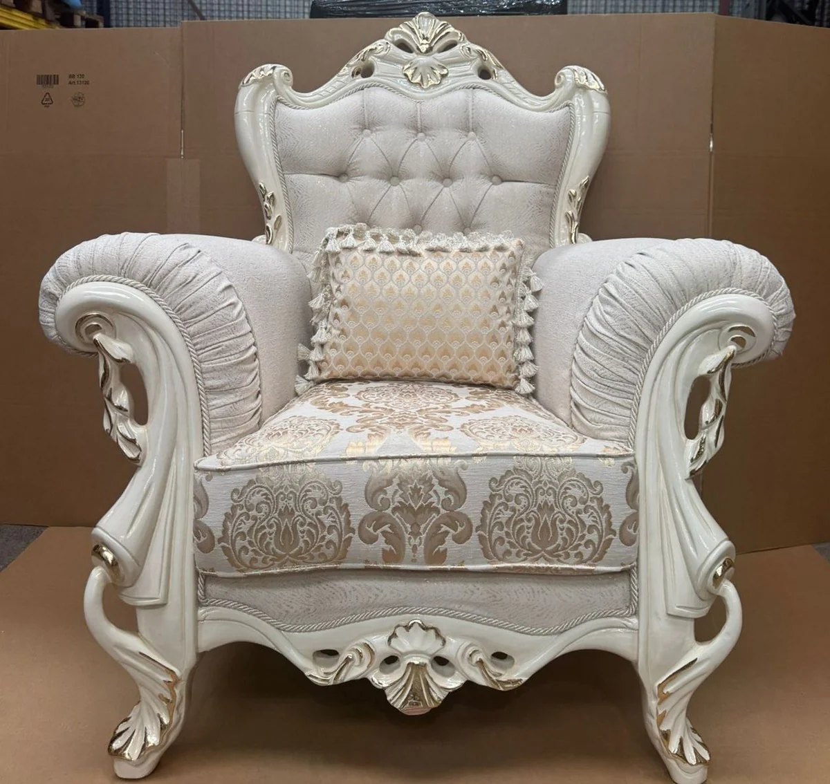 Barock Wohnzimmer Sessel mit Kissen Grau / Weiß / Gold - Barock Möbel