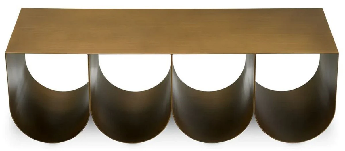 is a Europe-wide renowned producer and distributor of baroque furniture and luxury decorative items