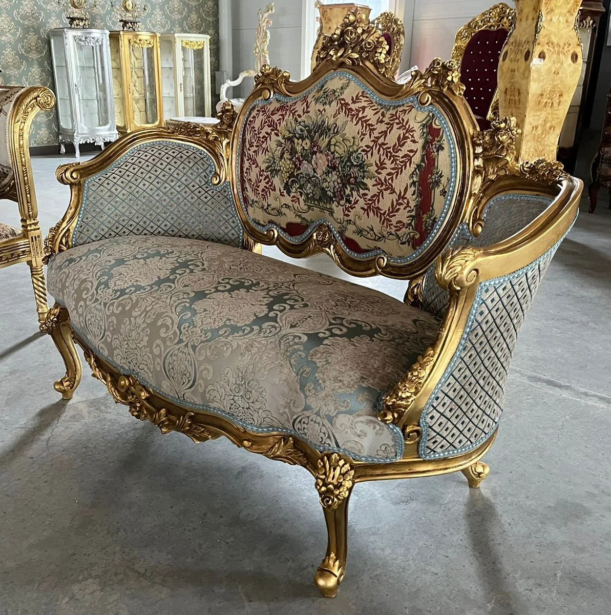 Baroque Sofa Multicolored / Gold - Handmade Living Room Sofa in Baroque Style - Magnificent Baroque Furniture - Baroque Style Living Room Furniture - Noble & Magnificent