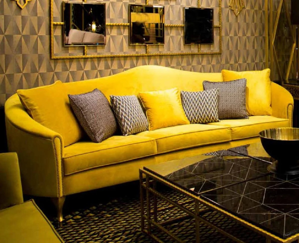 Luxury Baroque velvet sofa yellow / gold 280 x 90 x H. 100 cm - Noble living room sofa with decorative pillows - Baroque living room furniture - Luxury quality