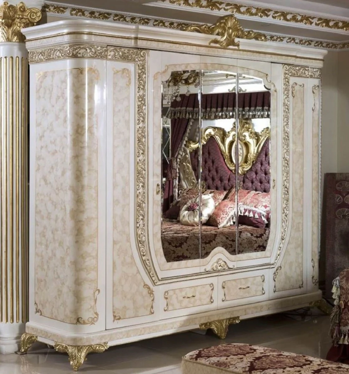 Luxury baroque bedroom wardrobe white / beige / gold - magnificent solid wood wardrobe in baroque style - baroque bedroom & hotel furniture - noble & magnificent