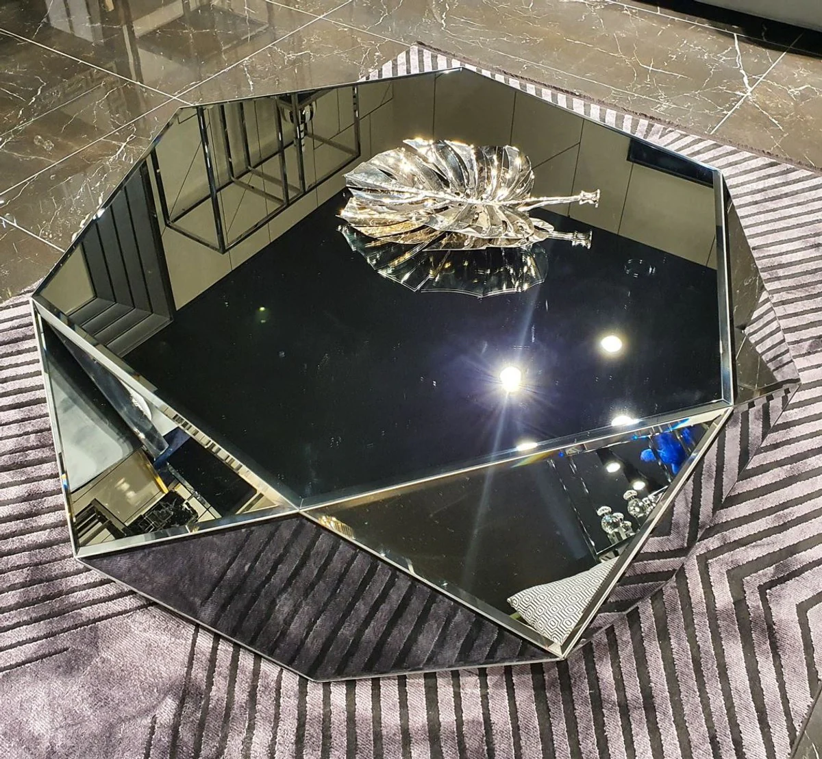 Luxury coffee table 90 x 90 x H. 45 cm - Mirrored living room table - Mirrored luxury living room furniture