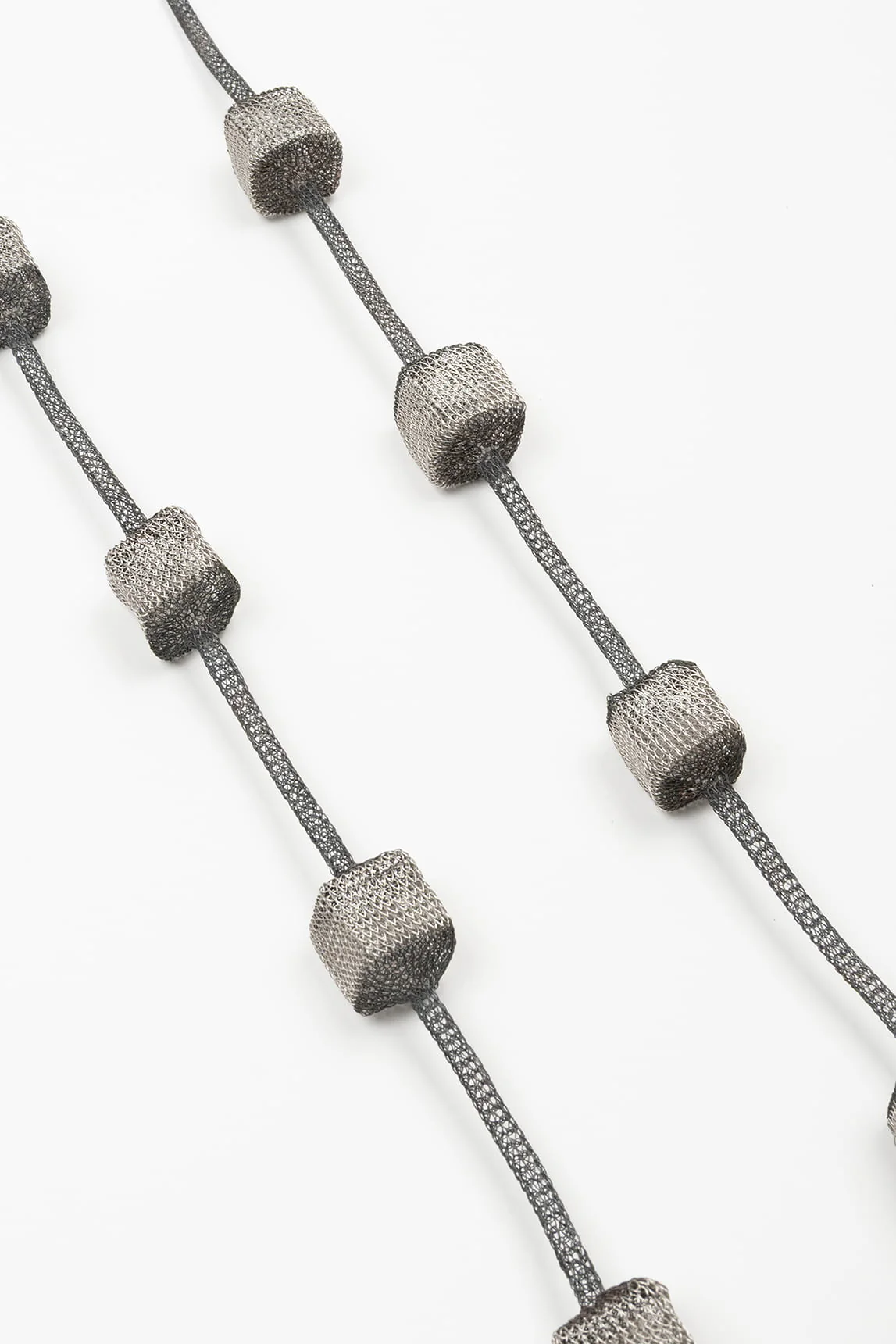 Rivera-Spanien Candy Silber-Mesh-Halskette