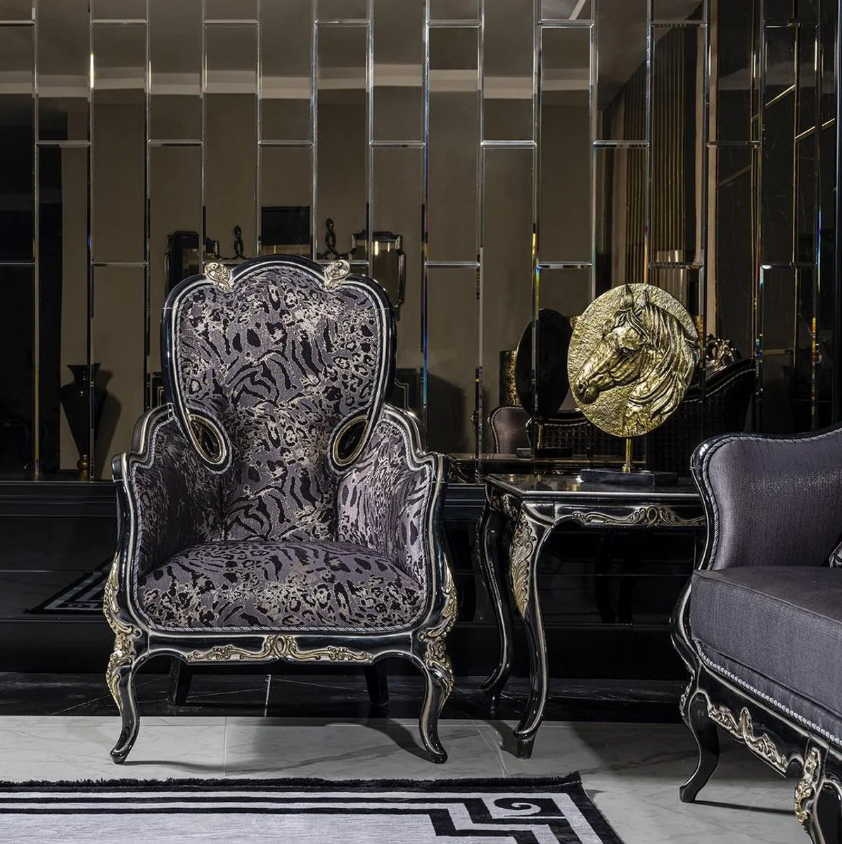 Luxury baroque side table black / gold - handmade table in baroque style - baroque living room furniture - noble and magnificent