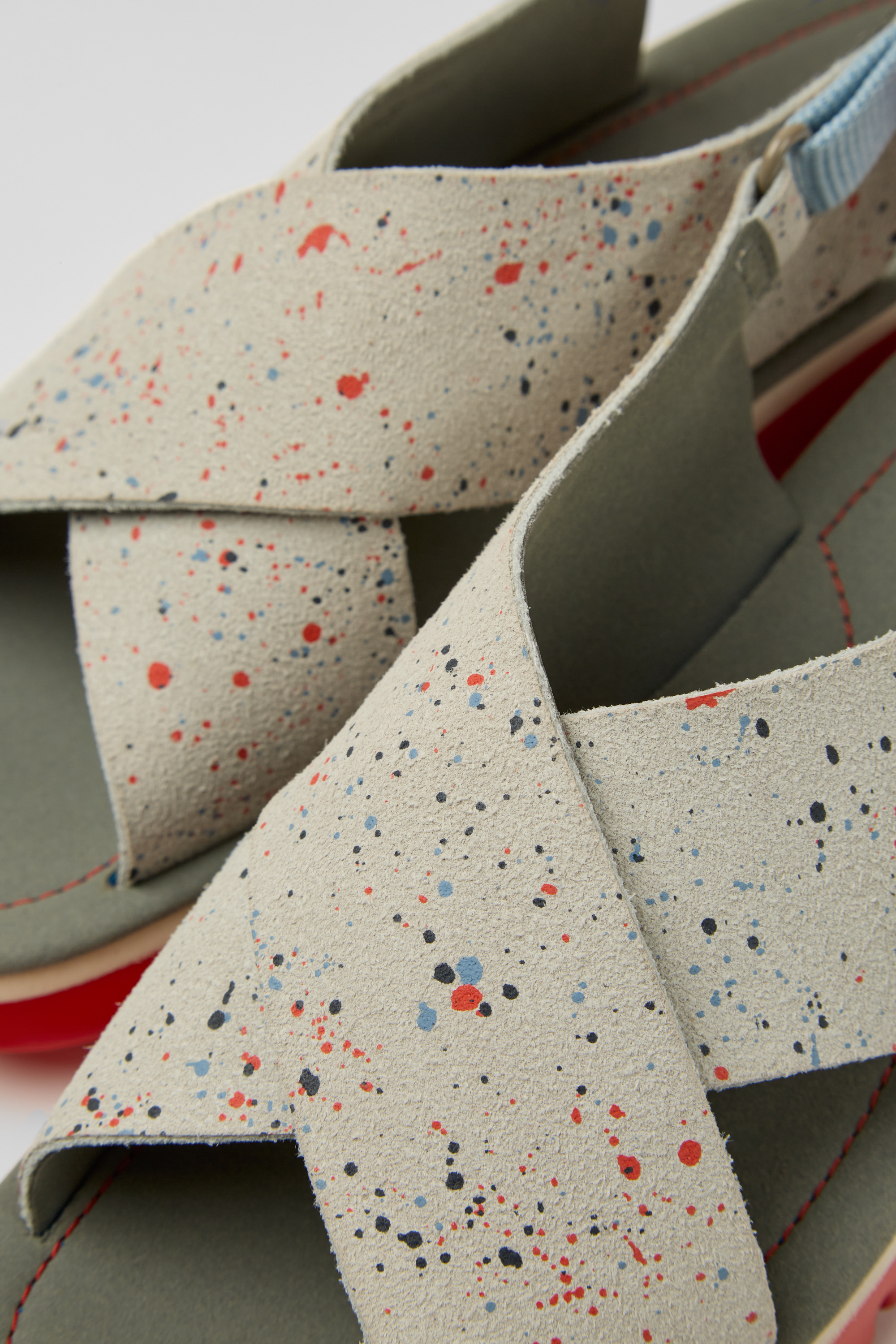 Oruga - Mehrfarbige Sandalen für Frauen